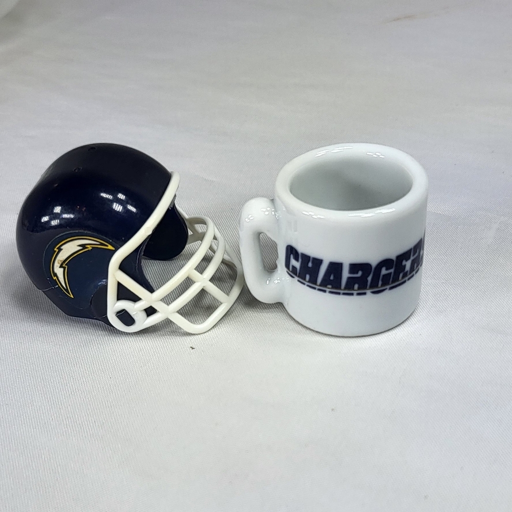 San Diego Chargers NFL Mini Ceramic Mug and Mini Helmet - Picture 4 of 10